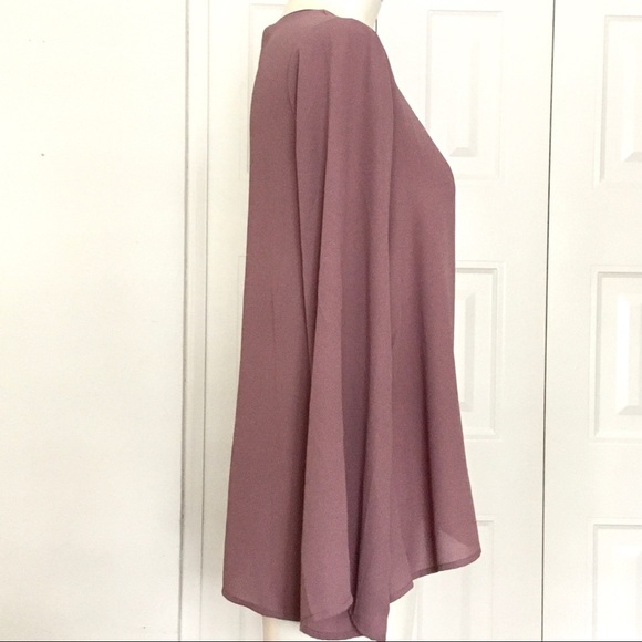 LUSH crisscross oversized hi lo bell sleeve top XS - Picture 2 of 4